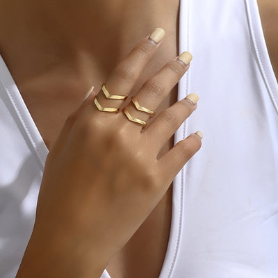 Nia - Goldener hohler mehrschichtiger Fingerring für Frauen