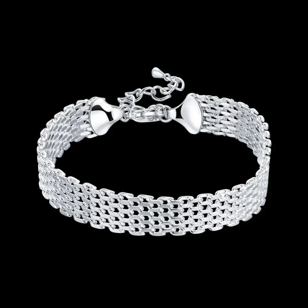 Silber geflochtenes Glücksbringer-Armband