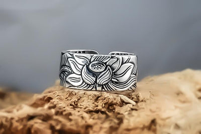 Silberner Lotus-Sutra-Ring