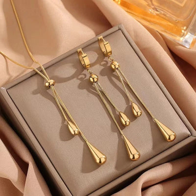 Mia - Elegantes Schmuckset in Tropfenform