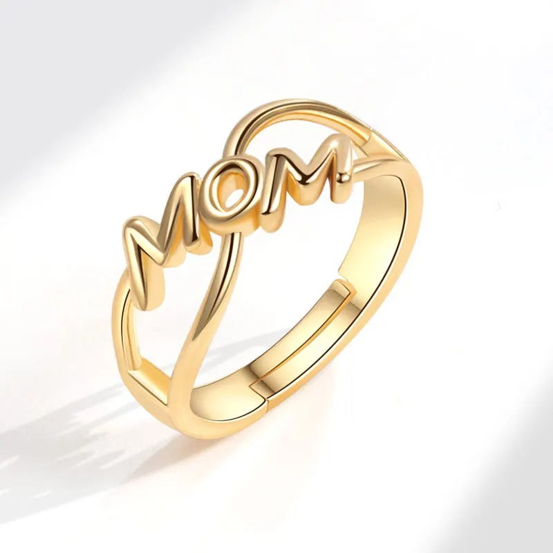 Ava - Fingerring mit "MOM" Buchstaben für das tägliche Tragen