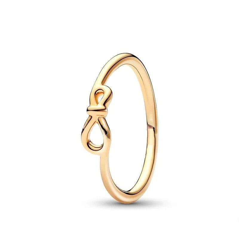 Lara - Eleganter Fingerring für Frauen